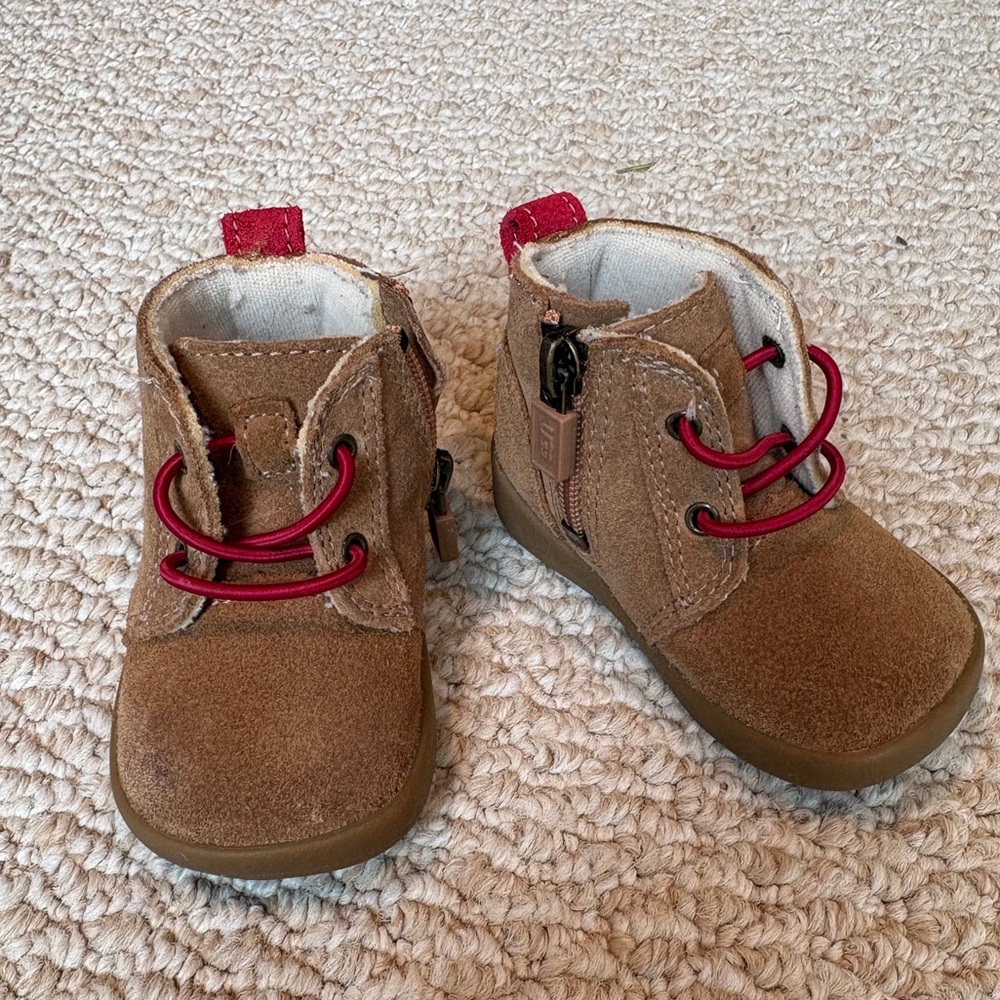 Baby Ugg Boot Size 2 3 Red Laces Zip Up
